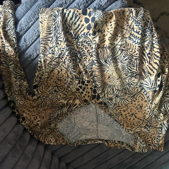 Lilly Pulitzer “Take me to the Wild,” V-Neck Dress medium - Picture 7 of 8